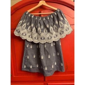 South Main L/XL Chambray Eyelet Lace Blouse Boho Cottage Core Denim Blue EUC